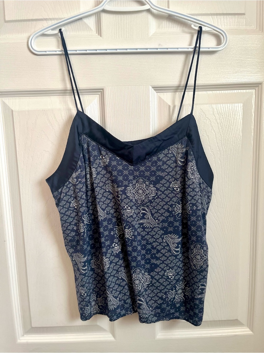 H&M Satin Paisley Bandana Print Camisole Tank Top Navy Blue V-Neck Large Boho